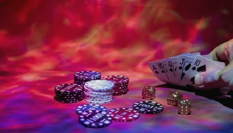 Flush giúp các anh em giảm thiểu rủi ro về mặt tài chính khi chơi Poker