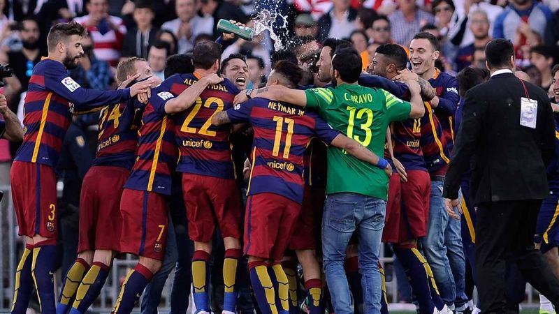 Barcelona ăn mừng sau khi biết kết quả Tây Ban Nha 2016