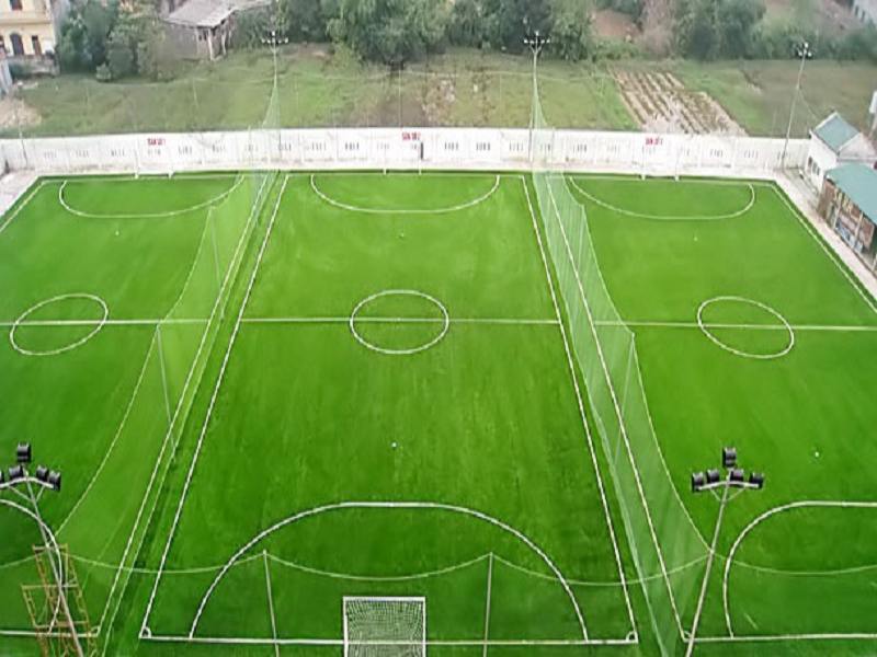 Sân bóng đá 5 người ở Việt Nam thường phổ biến 18m x 38m